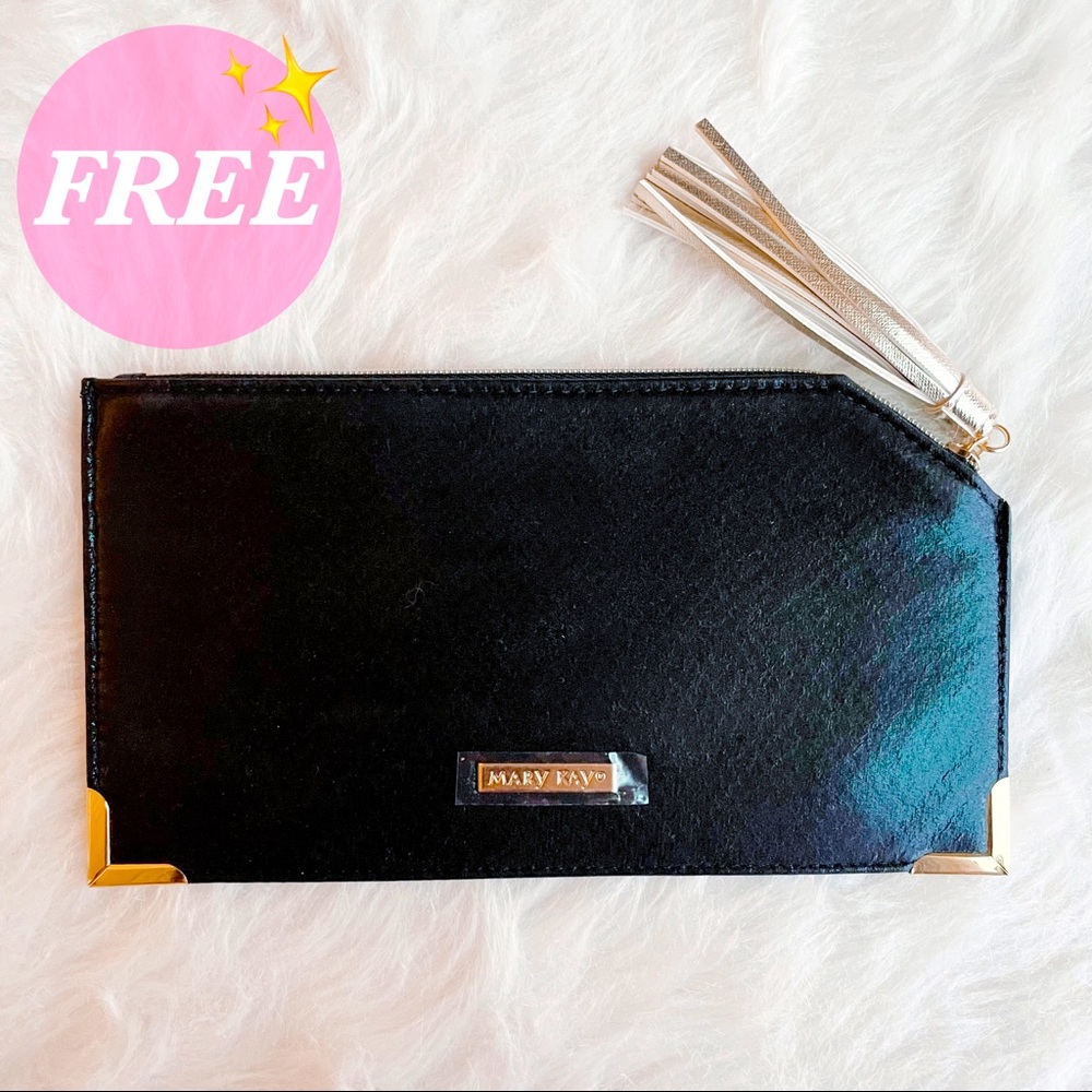 ✨FREE with any purchase!